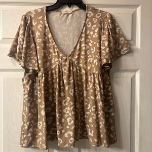 Stylish Tan Leopard Print Women's Top